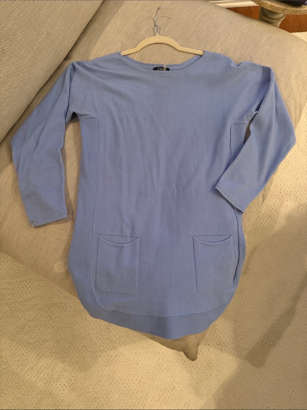 Light Blue Long Sleeve Tunic Sweater with Front Pockets